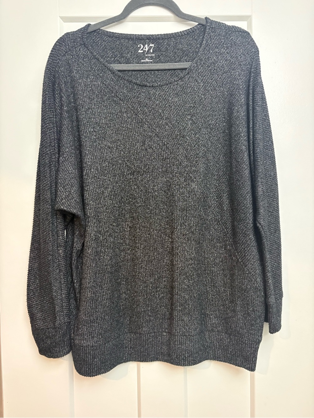 Women’s Heather Charcoal Crewneck Sweater